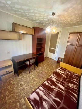 3-к квартира, 2/5 эт., 64м²