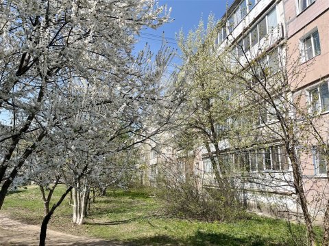 2-к квартира, 1/5 эт., 42м²