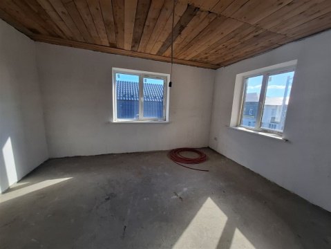 Дом 300м², участок 7 сот.