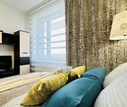 2-к квартира, 4/9 эт., 65м²