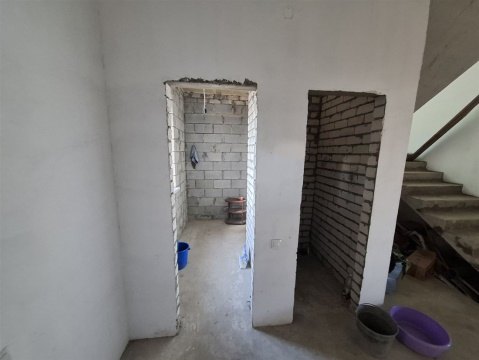 Дом 300м², участок 7 сот.