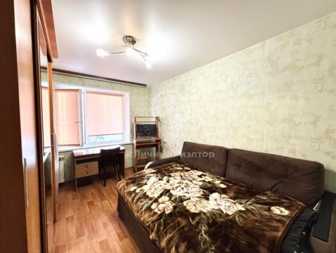 2-к квартира, 4/5 эт., 52м²