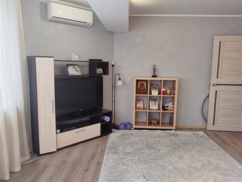 1-к квартира, 4/19 эт., 54м²