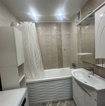 1-к квартира, 6/10 эт., 40м²