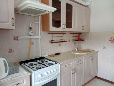 2-к квартира, 8/10 эт., 52м²