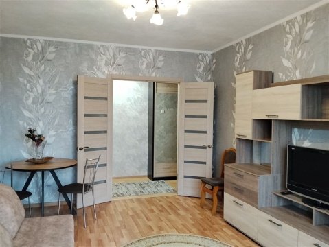 2-к квартира, 10/10 эт., 57м²