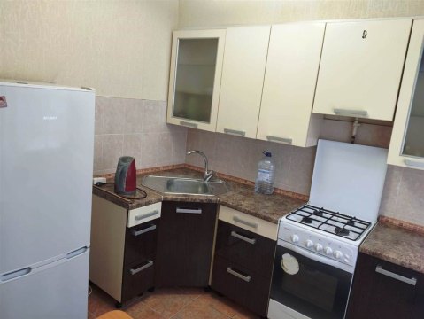 2-к квартира, 2/5 эт., 47м²