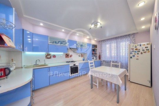 3-к квартира, 5/10 эт., 98м²