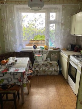 3-к квартира, 2/3 эт., 61м²