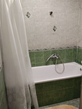 2-к квартира, 10/10 эт., 57м²