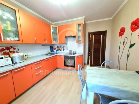 3-к квартира, 8/15 эт., 87м²