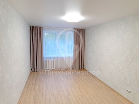 2-к квартира, 4/5 эт., 49м²