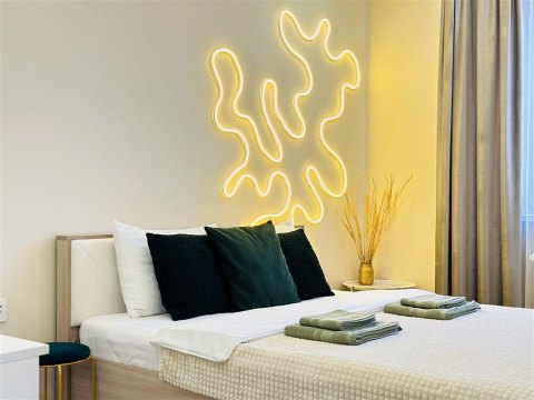 2-к квартира, 15/16 эт., 50м²