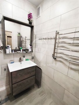 3-к квартира, 1/10 эт., 69м²