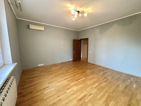 3-к квартира, 4/25 эт., 138м²