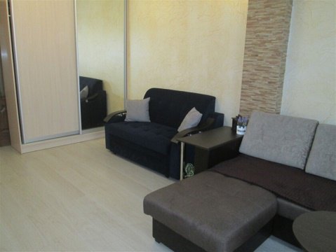 2-к квартира, 7/17 эт., 70м²