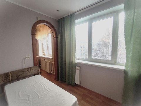 3-к квартира, 5/5 эт., 60м²