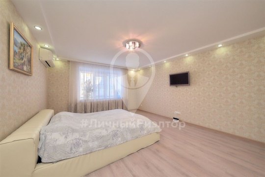 3-к квартира, 5/10 эт., 98м²