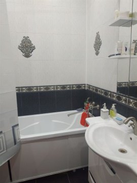 2-к квартира, 6/10 эт., 86м²