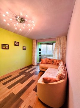 2-к квартира, 1/5 эт., 56м²