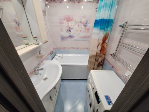 2-к квартира, 3/11 эт., 60м²