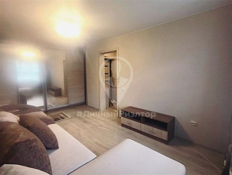 1-к квартира, 1/2 эт., 28м²