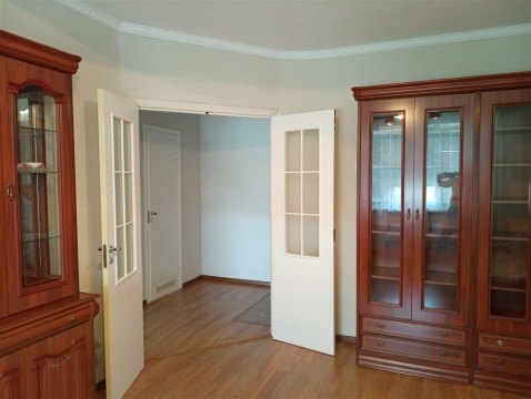 2-к квартира, 8/10 эт., 52м²