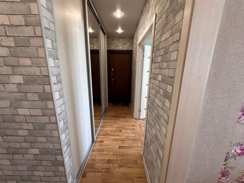 2-к квартира, 3/10 эт., 56м²