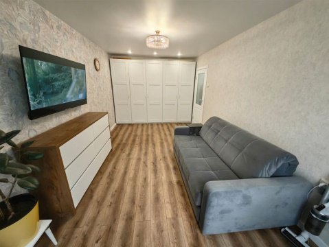 1-к квартира, 1/9 эт., 33м²