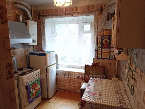 2-к квартира, 3/5 эт., 47м²