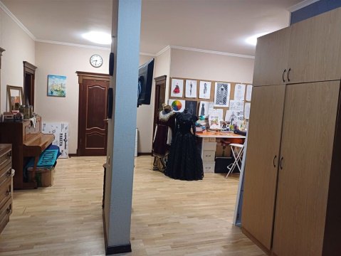 5-к квартира, 4/10 эт., 125м²