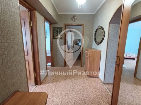 3-к квартира, 7/10 эт., 70м²