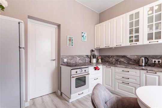 1-к квартира, 5/5 эт., 52м²