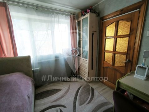 3-к квартира, 2/5 эт., 47м²