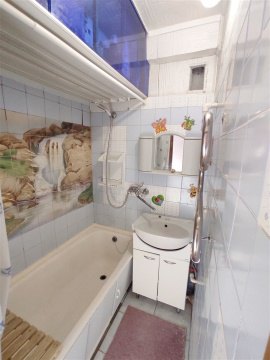 2-к квартира, 4/9 эт., 45м²