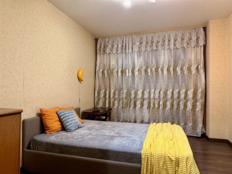 2-к квартира, 5/10 эт., 65м²