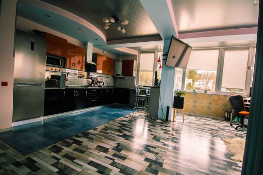 Дом 476м², участок 25 сот.
