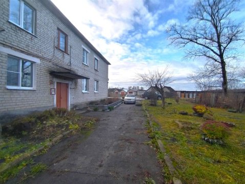 3-к квартира, 1/2 эт., 57м²