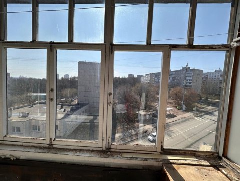 2-к квартира, 5/5 эт., 42м²