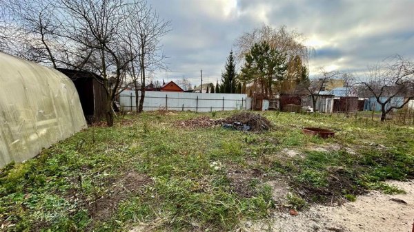 Дом 176м², участок 600 сот.
