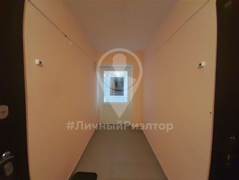 2-к квартира, 1/5 эт., 42м²