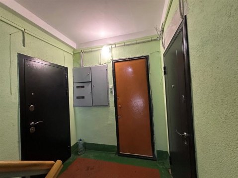 2-к квартира, 4/5 эт., 56м²