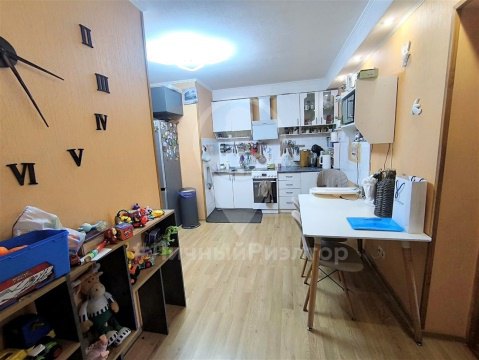2-к квартира, 5/9 эт., 49м²