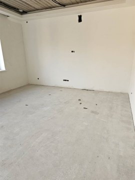 Дом 280м², участок 14 сот.
