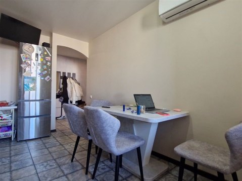 2-к квартира, 13/17 эт., 58м²