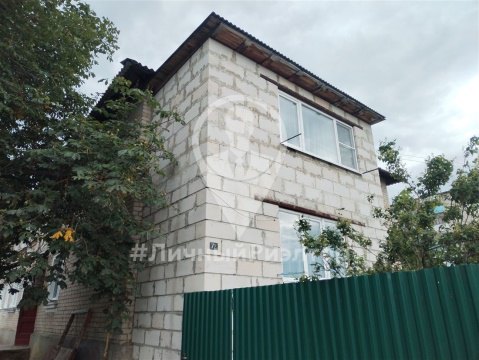 3-к квартира, 1/2 эт., 56м²