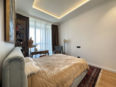 1-к квартира, 21/21 эт., 43м²