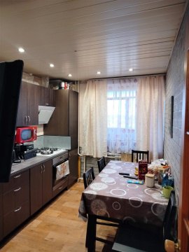 3-к квартира, 9/9 эт., 65м²