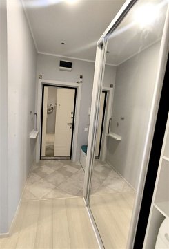 2-к квартира, 10/18 эт., 69м²